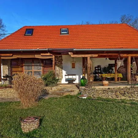 Srizala Holiday home Zalakoveskut